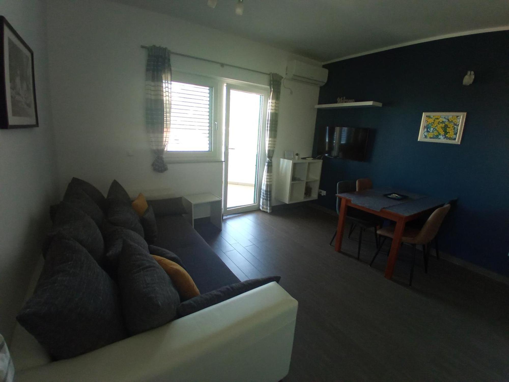 Villa Luce Apartment House Karlobag Buitenkant foto