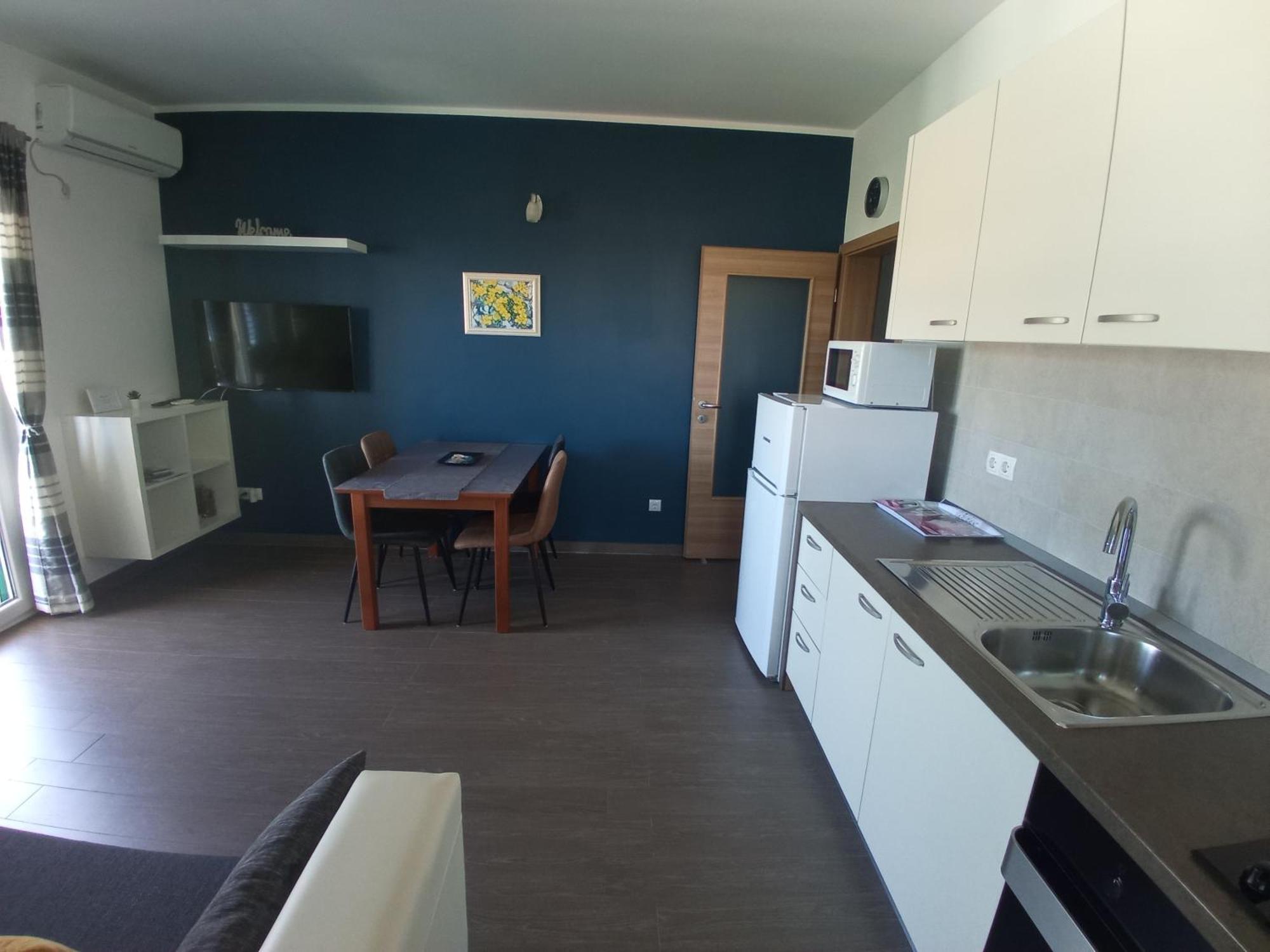 Villa Luce Apartment House Karlobag Buitenkant foto