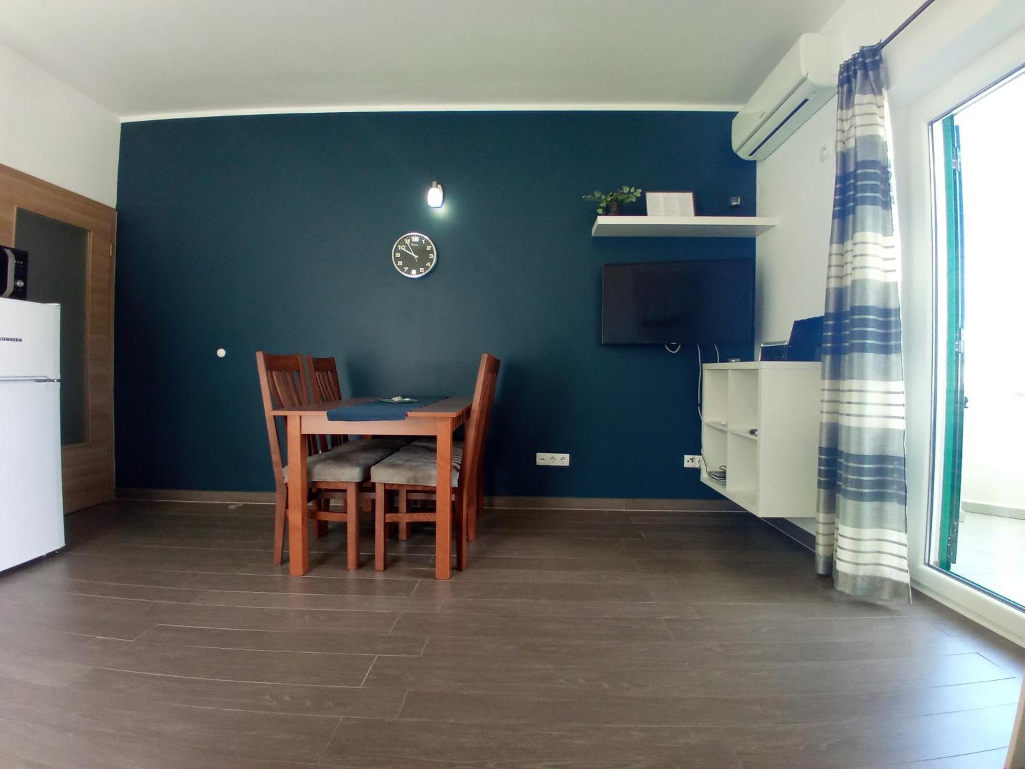 Villa Luce Apartment House Karlobag Buitenkant foto